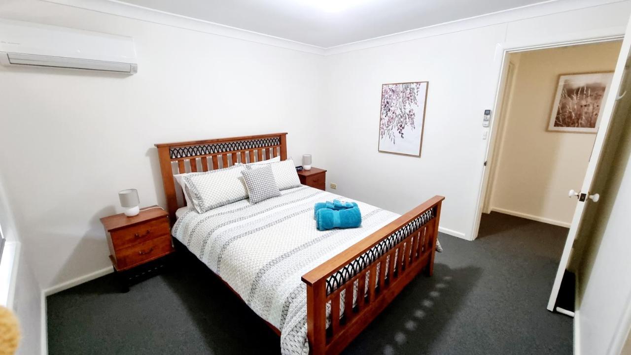 The Convent Boutique Accommodation Хэй Экстерьер фото