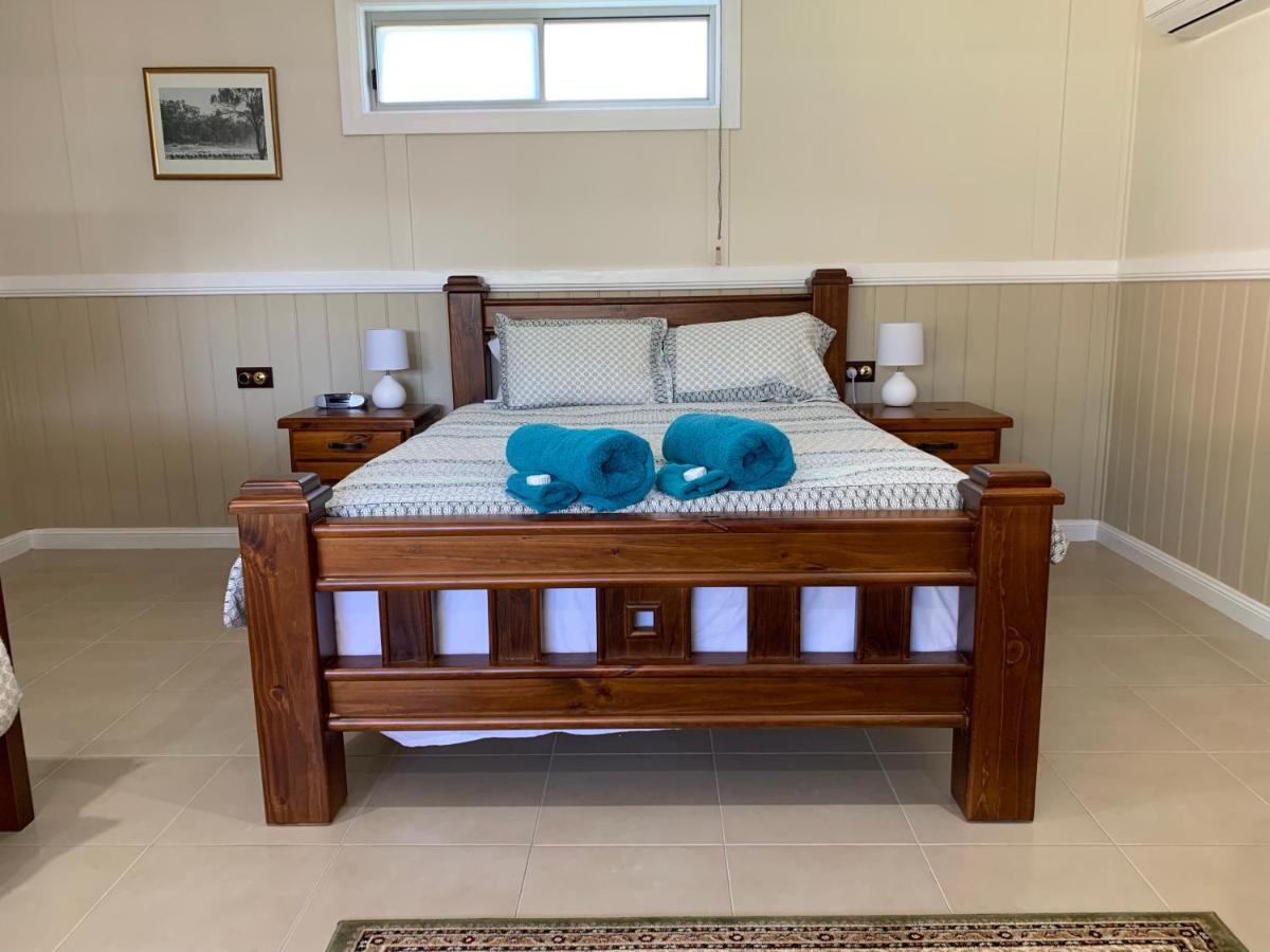 The Convent Boutique Accommodation Хэй Экстерьер фото